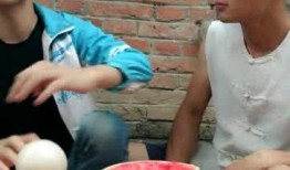 娱乐吃瓜搞笑视频,笑出腹肌的瞬间